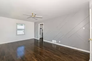 4380 N 51st Blvd, Milwaukee, WI 53216 - Photo 7