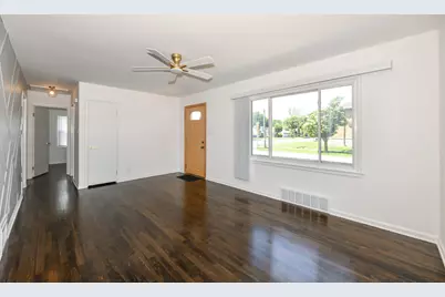 4380 N 51st Blvd, Milwaukee, WI 53216 - Photo 5