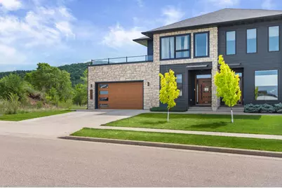 3013  Red Clover St, Holmen, WI 54636 - Photo 3