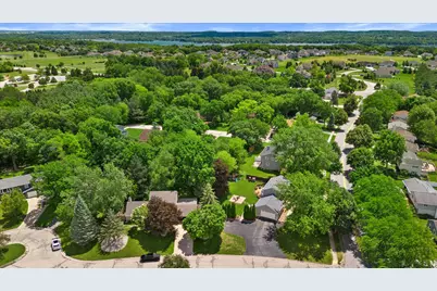 1028 S Imperial Dr, Hartland, WI 53029 - Photo 47
