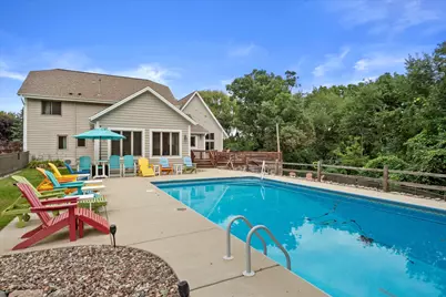 515  Pebble Creek Pass, Wales, WI 53183 - Photo 7