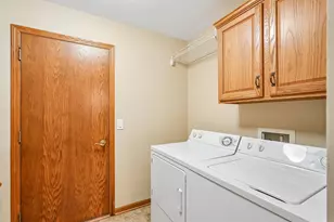 W241N5694 Birchwood Ln, Sussex, WI 53089 - Photo 23