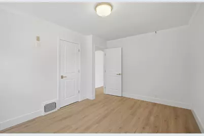 3040 N 76 St, Milwaukee, WI 53210 - Photo 9
