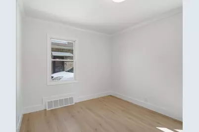 3040 N 76 St, Milwaukee, WI 53210 - Photo 7