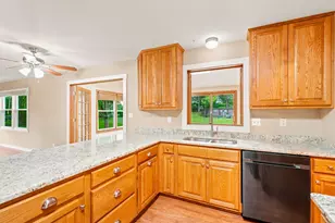 3971 S 118th St, Greenfield, WI 53228 - Photo 9