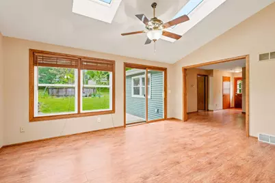3971 S 118th St, Greenfield, WI 53228 - Photo 13