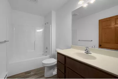 1002  7th St, La Crosse, WI 54601 - Photo 21