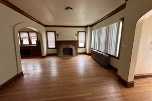 6221 W Thurston Ct, Milwaukee, WI 53218 - Photo 3