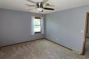 N50W14473 Fairmount Ave, Menomonee Falls, WI 53051 - Photo 11