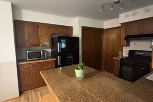N50W14473 Fairmount Ave, Menomonee Falls, WI 53051 - Photo 9