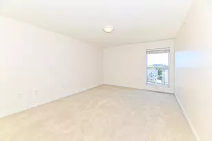 1920 N Farwell Ave, Milwaukee, WI 53202 - Photo 25