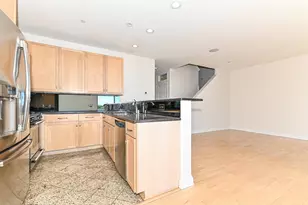 1920 N Farwell Ave, Milwaukee, WI 53202 - Photo 11