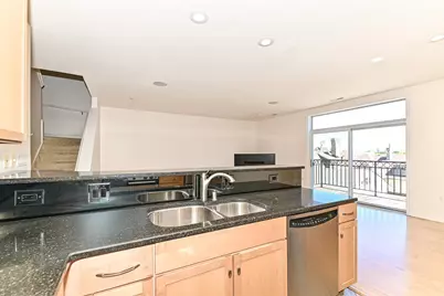 1920 N Farwell Ave #404, Milwaukee, WI 53202 - Photo 13