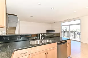 1920 N Farwell Ave, Milwaukee, WI 53202 - Photo 13