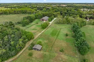 802 S Teut Rd, Burlington, WI 53105 - Photo 91