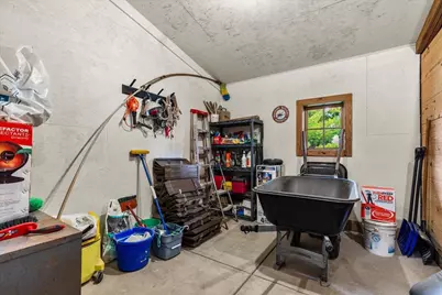 802 S Teut Rd, Burlington, WI 53105 - Photo 55