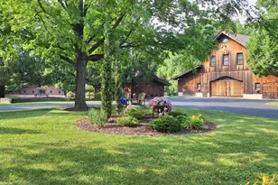 802 S Teut Rd, Burlington, WI 53105 - Photo 101