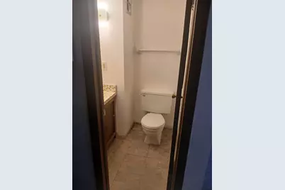 9021 N Swan Rd #E, Milwaukee, WI 53224 - Photo 3