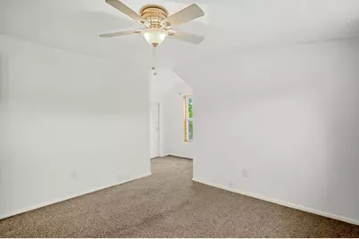 3684 S 33rd St, Greenfield, WI 53221 - Photo 17