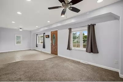 3684 S 33rd St, Greenfield, WI 53221 - Photo 7