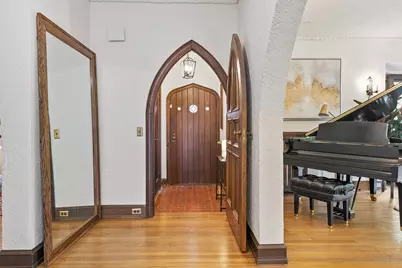 2726 E Shorewood Blvd, Shorewood, WI 53211 - Photo 9