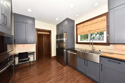 2876 N Grant Blvd, Milwaukee, WI 53210 - Photo 15