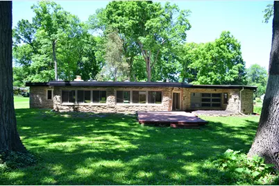 13815 W Robin Trl, New Berlin, WI 53151 - Photo 35