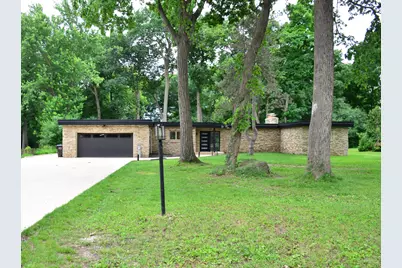13815 W Robin Trl, New Berlin, WI 53151 - Photo 1