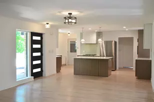 13815 W Robin Trail, New Berlin, WI 53151 - Photo 5