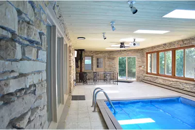13815 W Robin Trl, New Berlin, WI 53151 - Photo 23