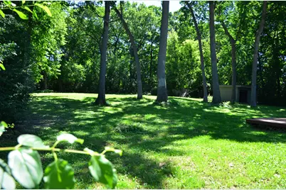 13815 W Robin Trl, New Berlin, WI 53151 - Photo 37