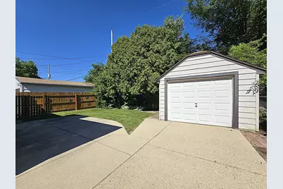 4062 N 40th St, Milwaukee, WI 53216 - Photo 53