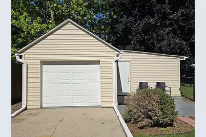 1957 S 82nd St, West Allis, WI 53219 - Photo 35