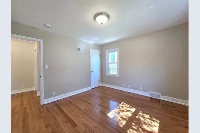 1957 S 82nd St, West Allis, WI 53219 - Photo 17