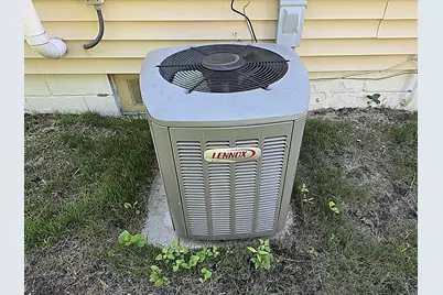 1957 S 82nd St, West Allis, WI 53219 - Photo 33