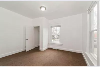 922  Racine St, Racine, WI 53403 - Photo 3