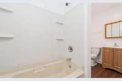 922  Racine St, Racine, WI 53403 - Photo 7