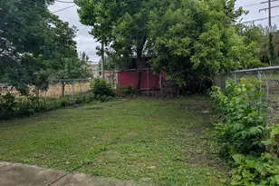2524 W Michigan St, Milwaukee, WI 53233 - Photo 39