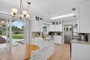 8 Steeplechase Dr, Racine, WI 53402 - Photo 5