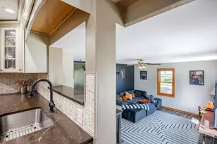 6907 52nd Ave, Kenosha, WI 53142 - Photo 11
