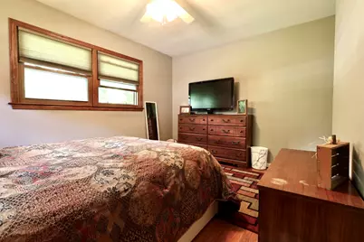8675 N 51st St, Brown Deer, WI 53223 - Photo 15