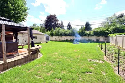 8675 N 51st St, Brown Deer, WI 53223 - Photo 5