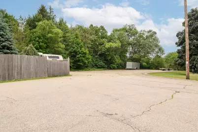 116  Kettle Moraine Dr, Slinger, WI 53086 - Photo 29