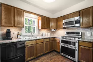 3462 E Cudahy Ave, Cudahy, WI 53110 - Photo 9