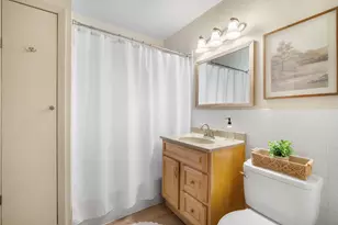 3462 E Cudahy Ave, Cudahy, WI 53110 - Photo 13