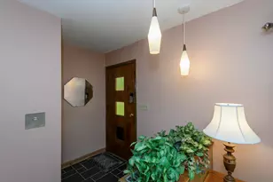 321 Macarthur Dr, Mukwonago, WI 53149 - Photo 7