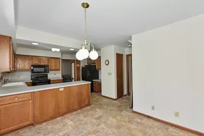 2920  Wildrose Way, Racine, WI 53402 - Photo 13