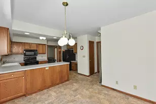 2920 Wildrose Way, Racine, WI 53402 - Photo 13