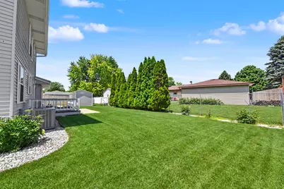 2920  Wildrose Way, Racine, WI 53402 - Photo 41