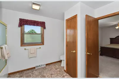 2920  Wildrose Way, Racine, WI 53402 - Photo 21